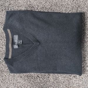 Eddie Bauer V-Neck Sweater - Grey M